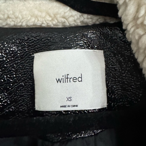 🖤Aritzia Jacket🖤 - Picture 2 of 2